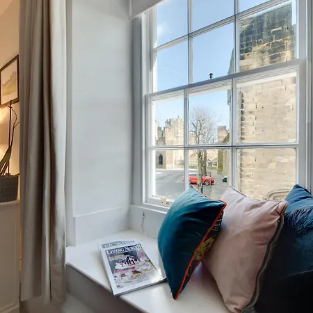 Lionsgate View - Luxury Apartment Opposite Alnwick Castle Exterior foto
