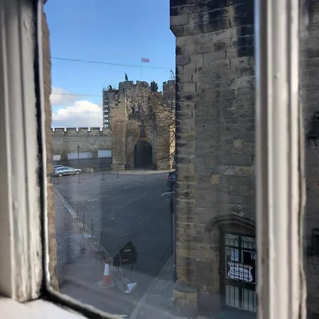 Lionsgate View - Luxury Apartment Opposite Alnwick Castle Exterior foto