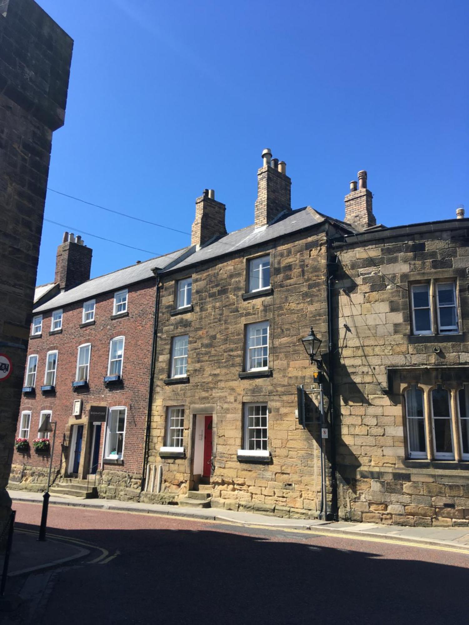 Apartment Lionsgate View - Luxury Opposite Castle