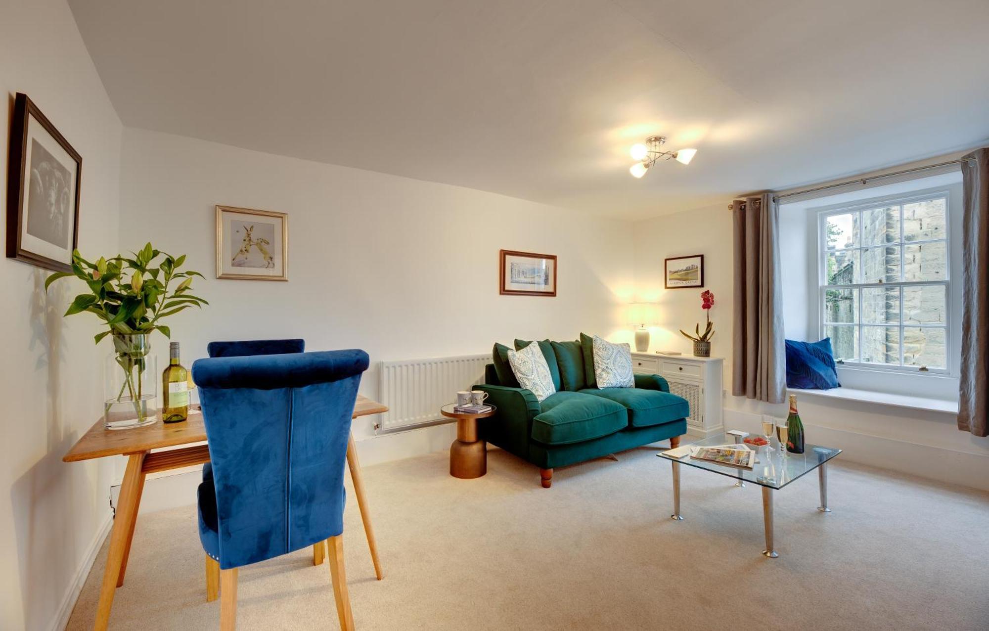 Lionsgate View - Luxury Opposite Castle *